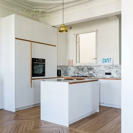 Apartment Rue De Saint-petersbourg By Onefinestay