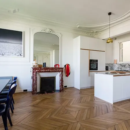 Apartment Rue De Saint-petersbourg By Onefinestay *