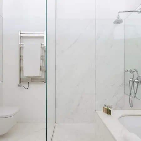 Rue De Saint-petersbourg By Onefinestay
